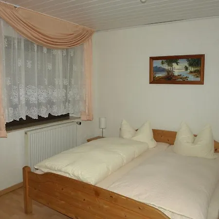 With 1 Bedroom * Roschbach